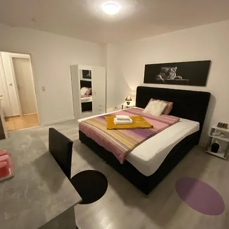 Apartamento Gemutliches Apt In Mit Grossem Balkon Neumünster