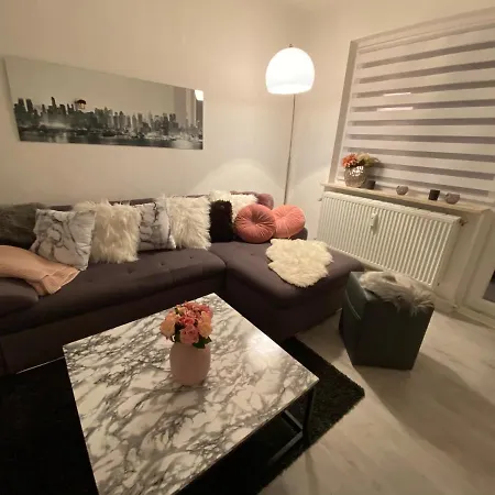 Gemutliches Apt In Mit Grossem Balkon Neumünster